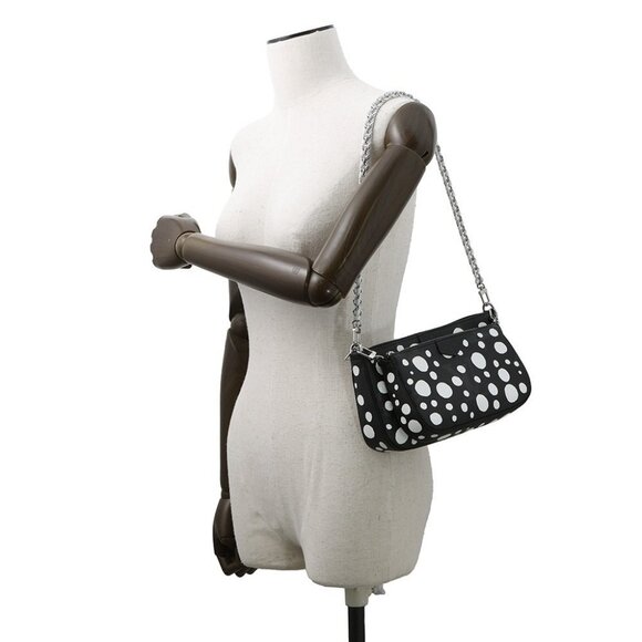 LOUIS VUITTON LV x YK Multi・Pochette Accessoires Monogram Empreinte Leathe - Picture 3 of 16